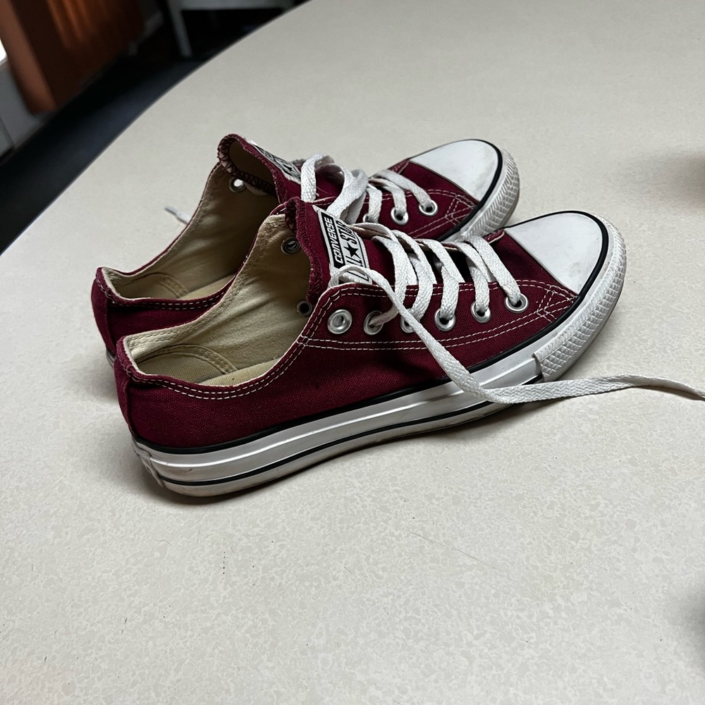 Converse Chuck Taylor All Star Lo Sneaker - Maroon